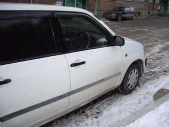 2003 Toyota Succeed Pictures