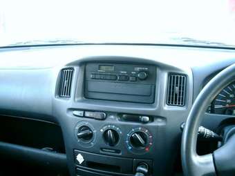 2003 Toyota Succeed Pictures