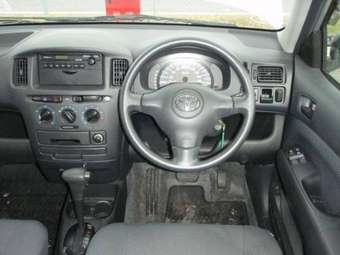 2003 Toyota Succeed Images