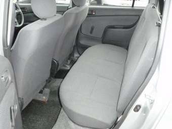 2003 Toyota Succeed Pictures