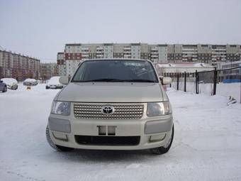 2003 Toyota Succeed Photos