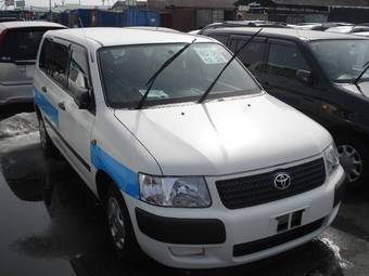 2003 Toyota Succeed Pictures