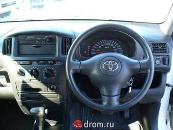 2003 Toyota Succeed Pictures