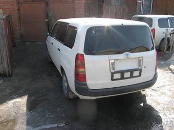 2003 Toyota Succeed Pictures