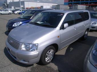 2003 Toyota Succeed Photos
