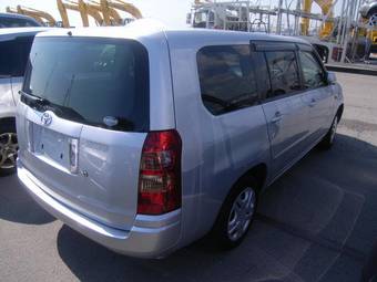 2003 Toyota Succeed Photos