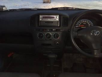 2003 Toyota Succeed Photos