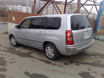 2003 Toyota Succeed Photos