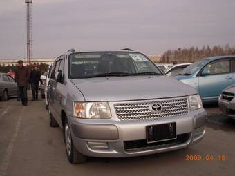 2003 Toyota Succeed Pictures
