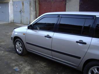 2003 Toyota Succeed Pics
