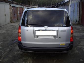 2003 Toyota Succeed Pictures