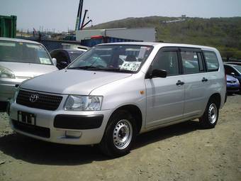 2003 Toyota Succeed Photos