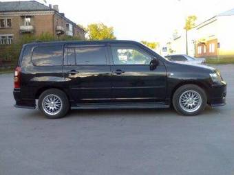 2003 Toyota Succeed Photos