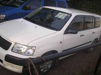 2003 Toyota Succeed Pictures