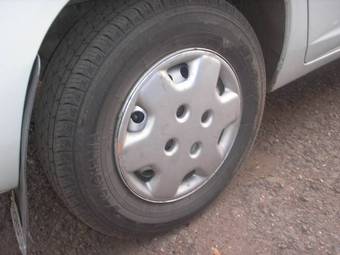 2003 Toyota Succeed Pictures