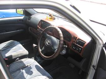 2003 Toyota Succeed Photos