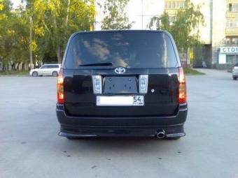 2003 Toyota Succeed Pictures