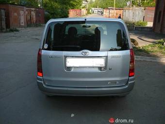 2003 Toyota Succeed Photos