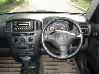 2003 Toyota Succeed Photos