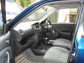 2003 Toyota Succeed Pictures