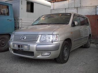 2003 Toyota Succeed Pictures