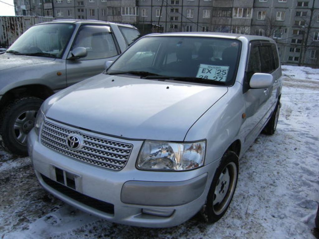 2004 Toyota Succeed