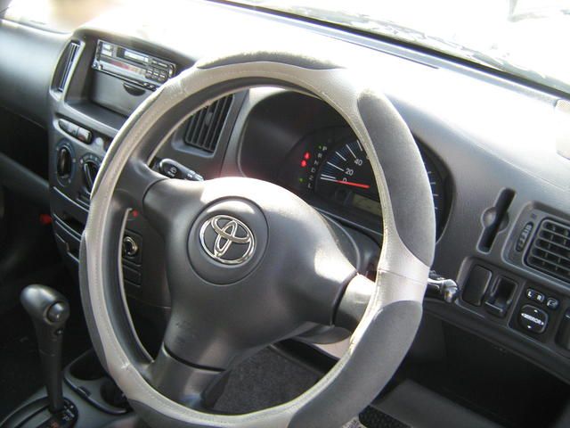 2004 Toyota Succeed