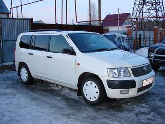 2004 Toyota Succeed