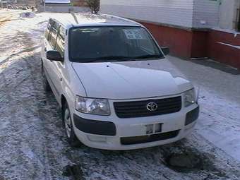 2004 Toyota Succeed