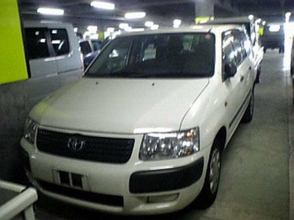 2004 Toyota Succeed