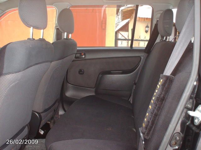 2004 Toyota Succeed