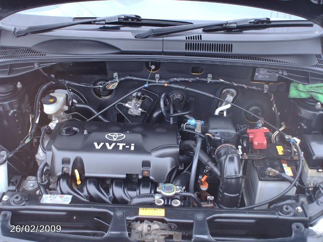 2004 Toyota Succeed