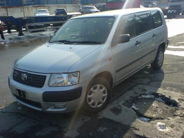 2004 Toyota Succeed