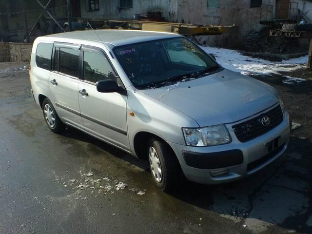 2004 Toyota Succeed