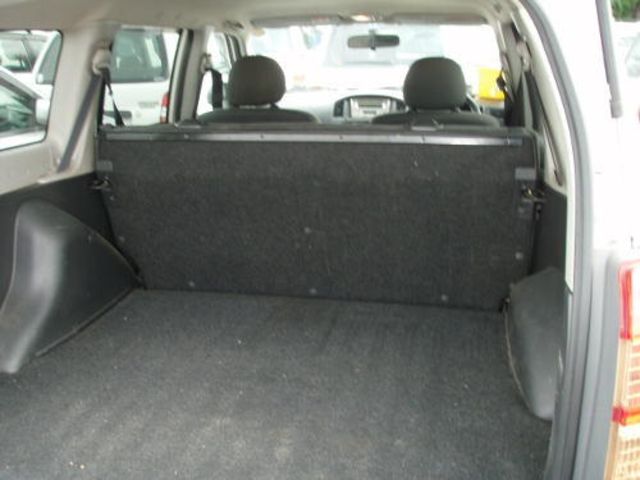 2004 Toyota Succeed