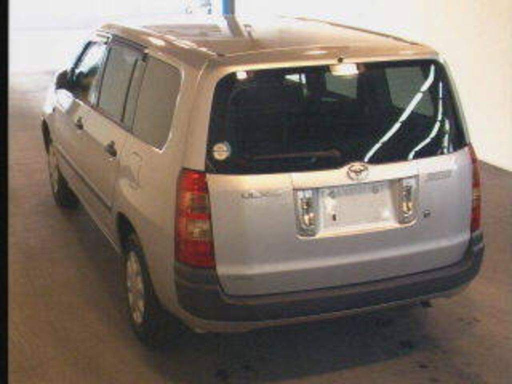 2004 Toyota Succeed