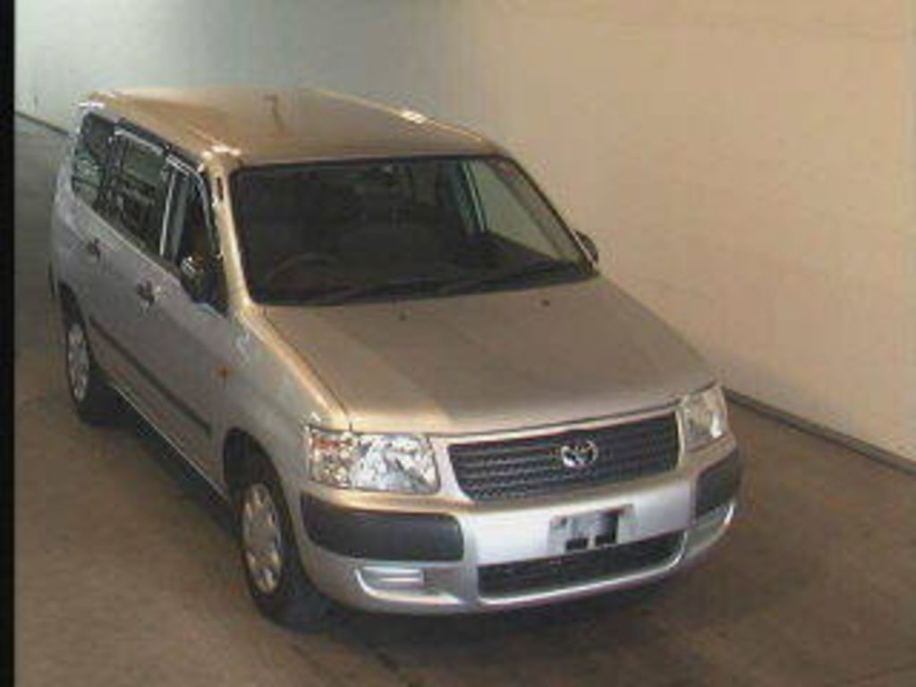 2004 Toyota Succeed