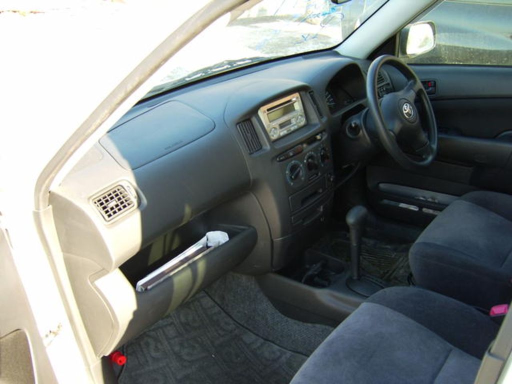 2004 Toyota Succeed