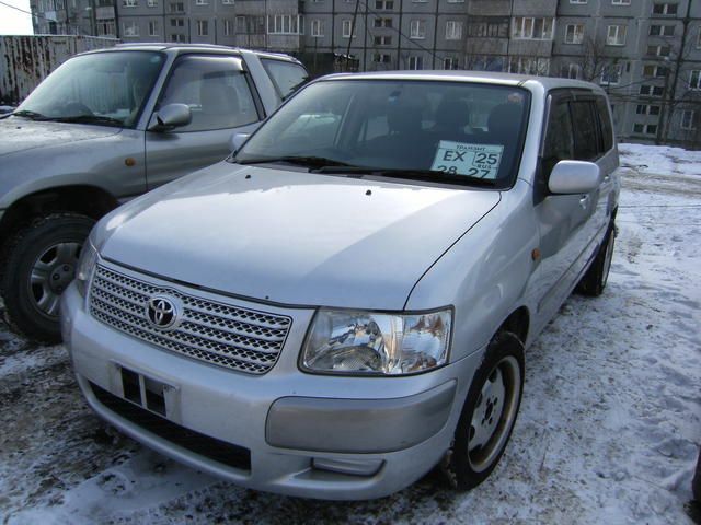 2004 Toyota Succeed
