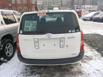 2004 Toyota Succeed Pictures