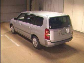2004 Toyota Succeed Images