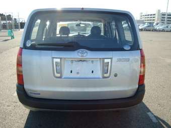 2004 Toyota Succeed Pictures