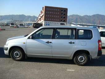 2004 Toyota Succeed Pictures