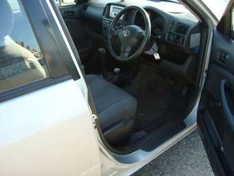 2004 Toyota Succeed Pictures