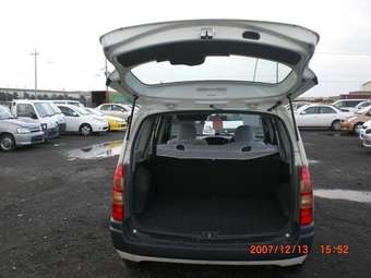 2004 Toyota Succeed Pictures