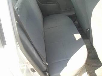 2004 Toyota Succeed Pictures