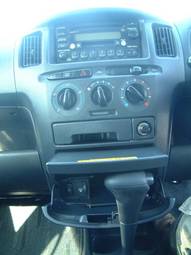 2004 Toyota Succeed Pictures