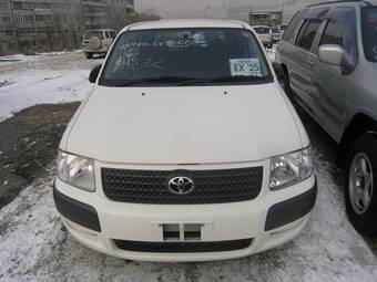 2004 Toyota Succeed Pictures