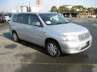 2004 Toyota Succeed Pics
