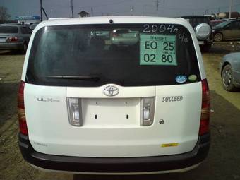 2004 Toyota Succeed Pictures